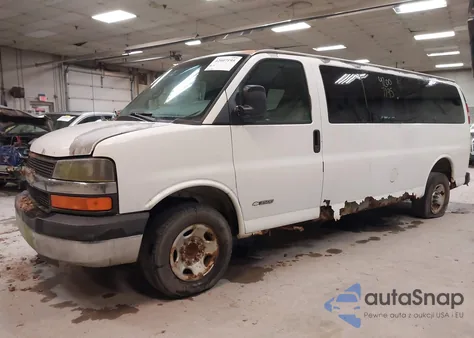 2004 Chevrolet Express из США, поврежденный, VIN 1GAHG39U641233542